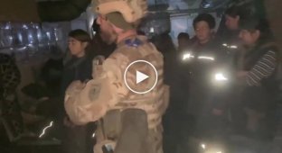 Полк «Азов» опубликовал новое видео с подвалов «Азовстали», где прячется мирное население Мариуполя