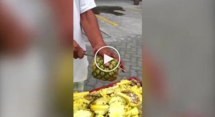 Мастерская нарезка ананаса