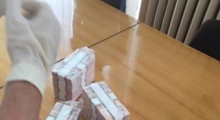 Попался на 1,5 млн грн взятки: Аваков рассказал о задержании топ-менеджера “Захидукргеологии”