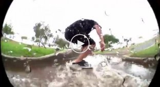 Водные трюки на скейтборде