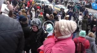 В Москве из-за хулиганов эвакуировали 10 торговых центров