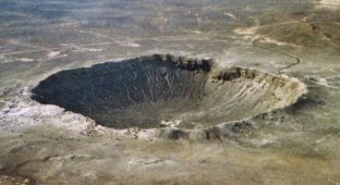 Крупнейшие метеоритные удары в истории (10 фото)