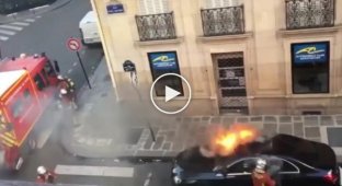 Как французские пожарные тушили новенький Mercedes