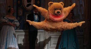 Танцующий медведь из бостонской постановки балета «Щелкунчик» (6 фото)
