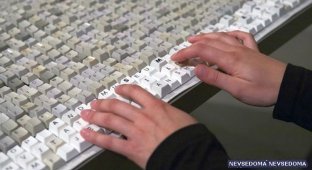 Самая длинная в мире клавиатура (5 фото)