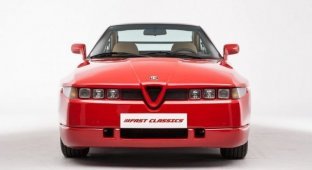 Кто-нибудь знает где запасное колесо у Alfa Romeo SZ? (11 фото + 1 видео)