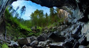 Пещерный человек (12 фотографий)