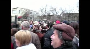 Крымчане умирают в очерядях за талонами в отдел ФМС