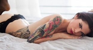 Татуированные девушки (18 фото) (эротика)
