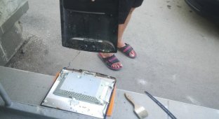 В сервисный центр принесли монитор на ремонт... (5 фото)