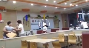 Нешуточные разборки в китайском ресторанчике