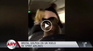В сети появилось видео жёсткой драки на борту самолёта
