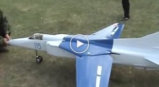 Крутая модель МИГ-29 с реактивом