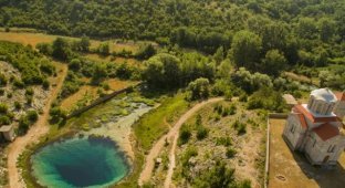 Исток реки Цетины в Хорватии (3 фото)