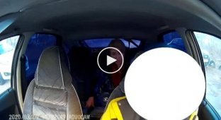 В Дзержинске пьяная пассажирка закатила скандал в такси