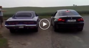 Dodge Charger 1969 vs. BMW M3 E92 на звук