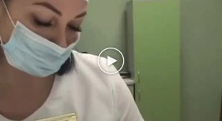 В больнице Ульяновска женщину с ребенком не приняли из-за отсутствия маски