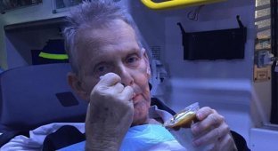 Последним желанием 72-летнего умирающего пациента стало карамельное мороженое из McDonald’s (3 фото)