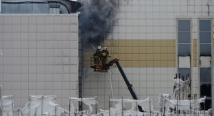 Очевидцы о пожаре в кемеровском ТЦ