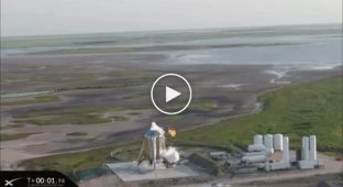 Космический корабль Starhopper компании SpaceX загорелся во время испытаний