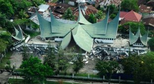 Землетрясение на Суматре (41 фото)