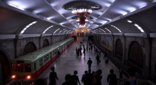 Пхеньянский метрополитен (36 фото)