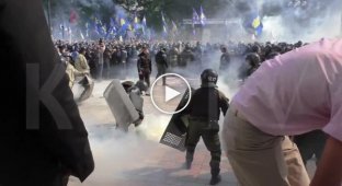 За 3 минуты до взрыва гранаты. События у Верховной Рады Украины