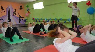 В женской колонии в Новосибирске открыли фитнес зал (4 фото)