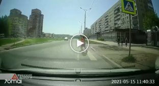 В Тольятти водитель Приоры сбил двух мальчиков (мат)