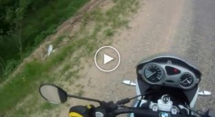 Водитель лады спас мотоциклиста
