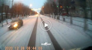 В Челябинской области пожилой водитель отправил маршрутку в дерево