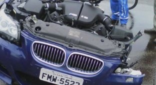BMW M5 порвало на куски (5 фото)