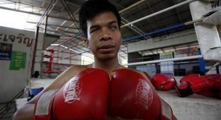 Слепой боксер из Таиланда (5 фото)