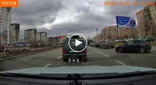 «Нива» перевернулась на перекрёстке в Челябинской области