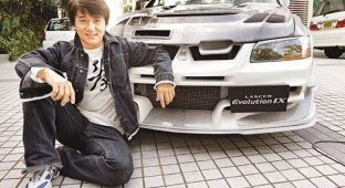 Дружба Джеки Чана с японским автопроизводителем Mitsubishi (6 фото + 1 видео)