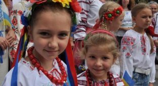 Как полтавчане праздновали 25-летие Украины