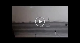 Красивое видео превращения рашистской бронетехники в груду металлолома