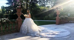 21-летняя студентка вышла замуж в Монако в платье за 20 миллионов (4 фото)