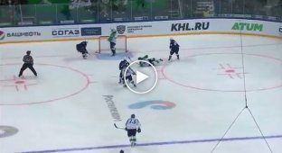 Упущенная возможность на хоккейном матче Динамо - Салават Юлаев