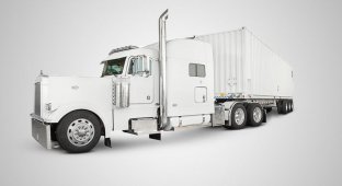 Компания Amazon представила грузовик-флешку для перевозки данных (3 фото + 1 видео)