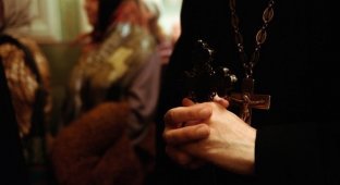 В Пскове священник-наркоман вернулся к службе в церкви (1 фото)