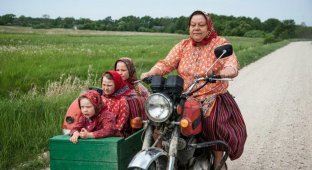 Эстонский остров Кихну, где живут одни женщины (6 фото)