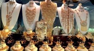 Золотой рай - рынок золота в Дубае (17 фото)