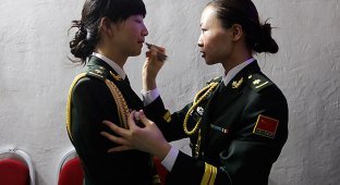 Женщины-военные (13 фото)