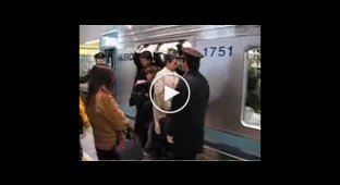 Заталкиватели в Японском метро