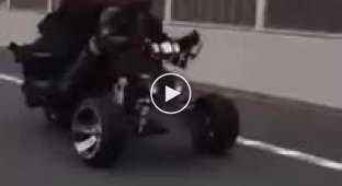 В Японии на трассе был замечен Бетмен на мотоцикле