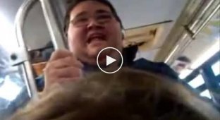 Немного тюнингованное видео на поющего толстяка