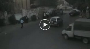 Машина сбила целую семью в столице Азербайджана