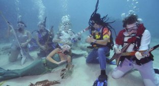 Подводный фестиваль во Флориде (4 фотографии)