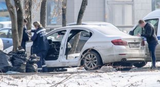 В Москве неизвестные раскурочили автомобиль BMW (3 фото)